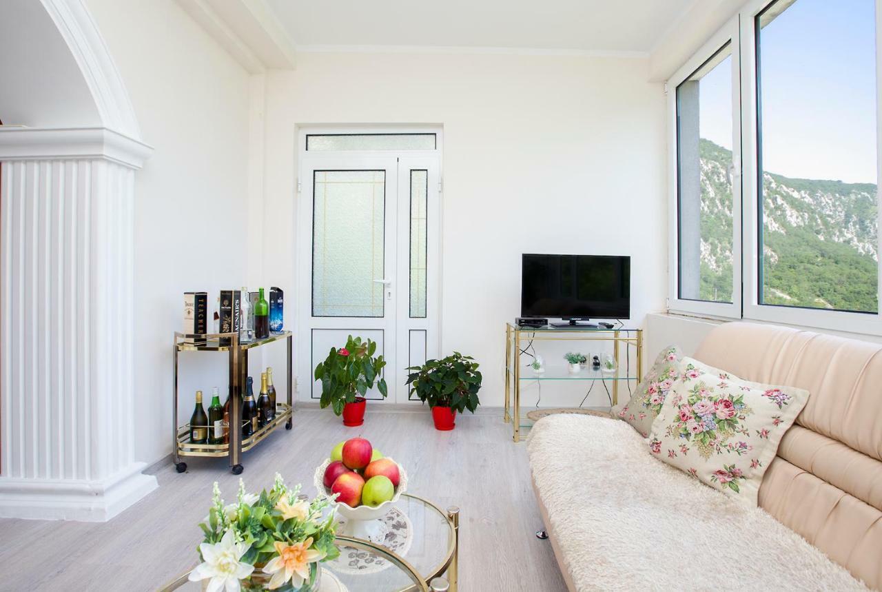 Apartments Vidikovac Inn Котор Экстерьер фото